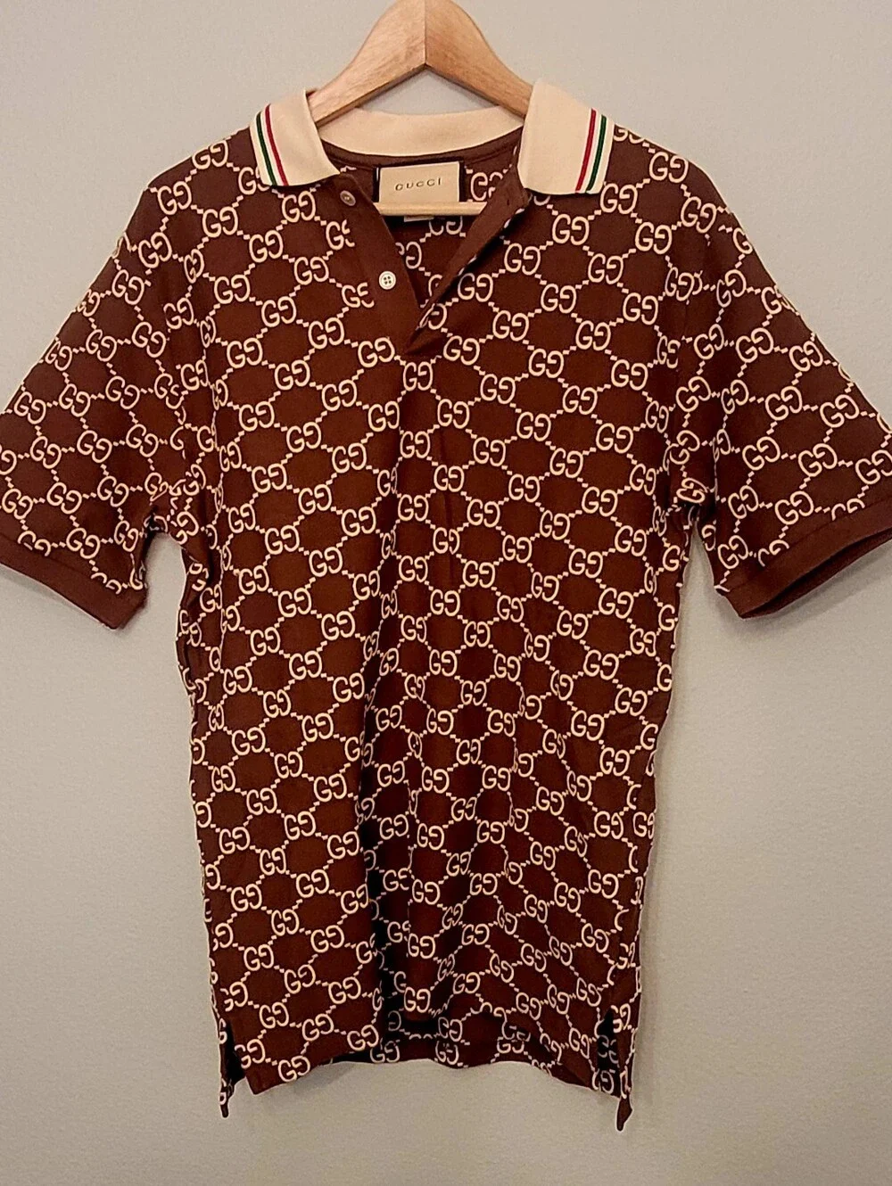 🇮🇹 Gucci Embroidered 👕Brown and Cream GG🇮🇹 Monogram Polo✨️